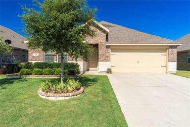 Main picture of 165 Mockingbird Way