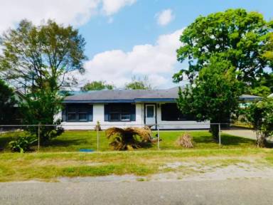 Main picture of 208 Ginger St