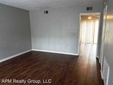 Main picture of 1720 Devonwood Dr