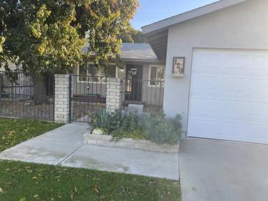 Main picture of 129 Cooper Ave