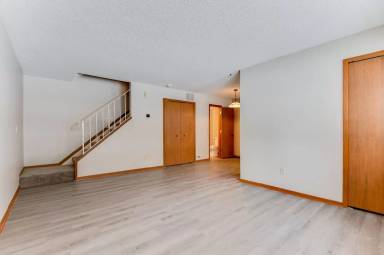 Main picture of 7541 Villa Ct