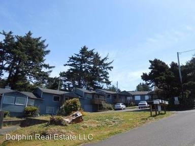 Main picture of 1711 NE 18th Pl