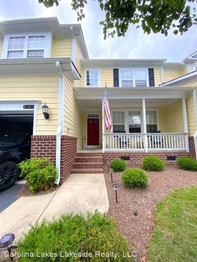 Main picture of 24 Hawk Ridge Dr