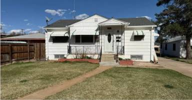Main picture of 2308 6th Ave