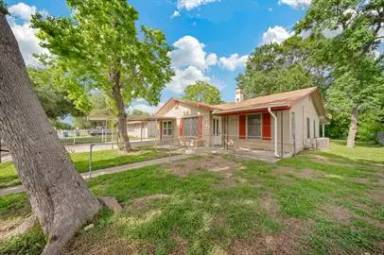Main picture of 2430 Rawhide Ln