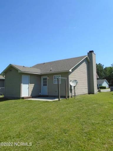 Main picture of 100 - 102 Live Oak Ct