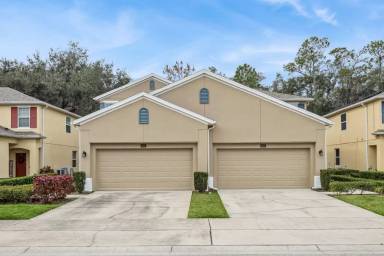 Main picture of 1440 Scarlet Oak Loop