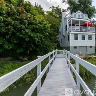 Main picture of 114 Highland Ave