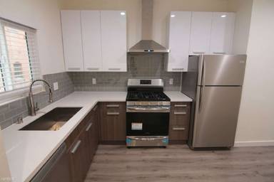 Main picture of 747 S New Hampshire Ave