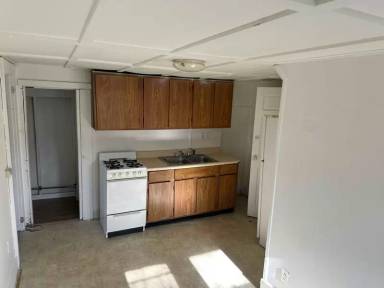 Main picture of 120 Badger Ave