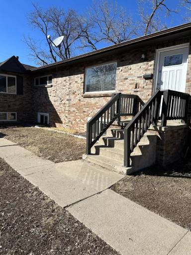 Main picture of 1597 Valentia St