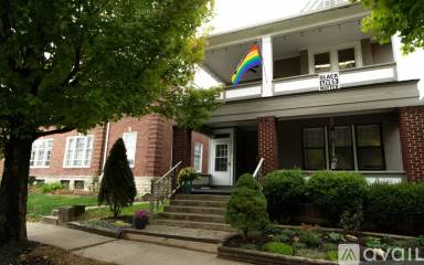 Main picture of 33 Hoffman Ave