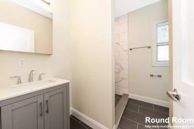 Main picture of 120 Jerome St