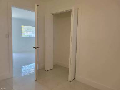 Main picture of 11442 Lincoln Blvd