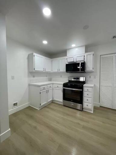 Main picture of 271 Laurel Ave