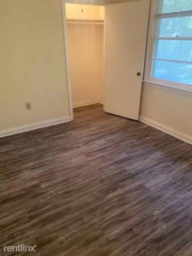 Main picture of 319 Saint Mary Blvd