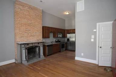 Main picture of 211 W Lanvale St
