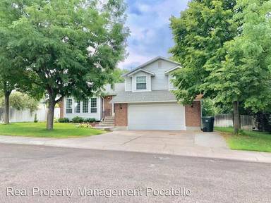 Main picture of 2277 Elmore St