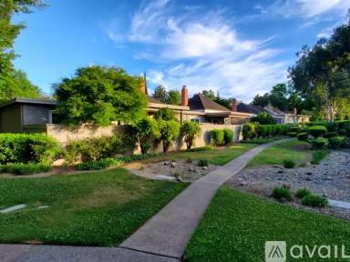 Main picture of 1016 Commons Dr