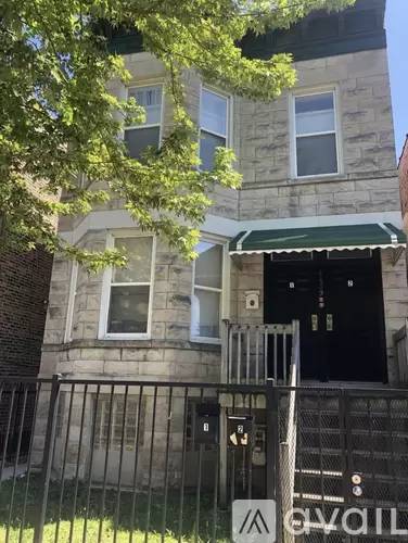 Main picture of 4407 W Van Buren St