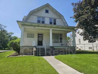 Main picture of 1028 E Mission Ave