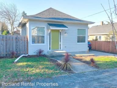 Main picture of 9213 N Polk Ave