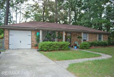 Main picture of 72 Piercefield Dr