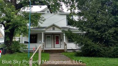 Main picture of 324-326-328 Bundy Ave