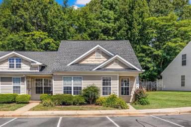 Main picture of 1531 Tiana Way