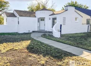 Main picture of 2701 S Tyler St