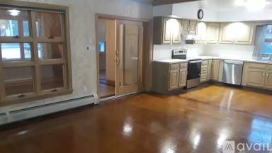 Main picture of 1 Rowhouse Ln