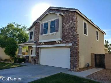Main picture of 15882 N 172nd Ln