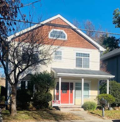 Main picture of 805 Pomona Ave