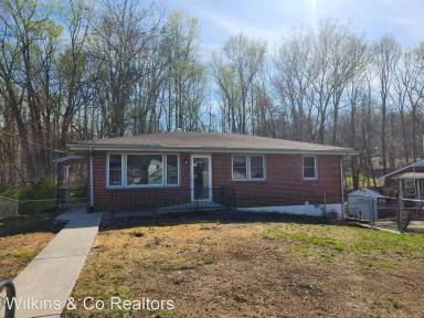 Main picture of 166 Laramie Cir