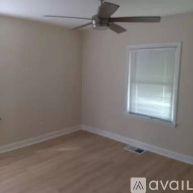 Main picture of 2413 Wabash Ave