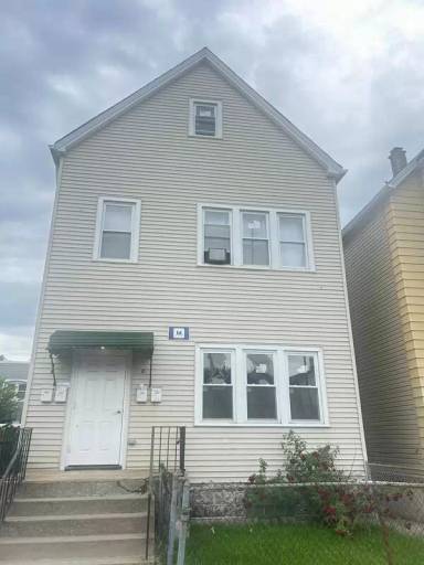 Main picture of 9605 S Avenue L