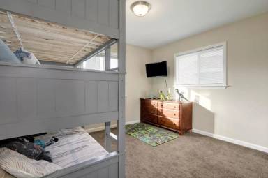 Main picture of 2081 Wakefield Way