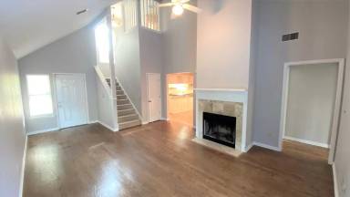 Main picture of 3216 Castle Ct