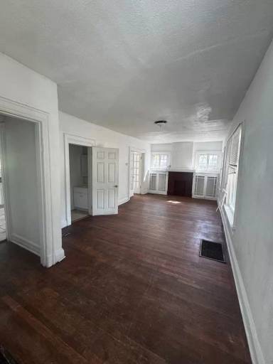 Main picture of 102 Rockwood Ave