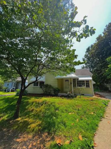 Main picture of 2437 Sink St
