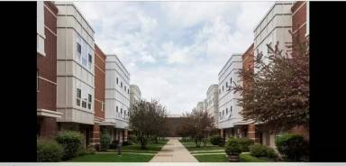 Main picture of 3224 N Kilbourn Ave