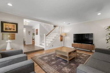 Main picture of 24529 Starlight Ln