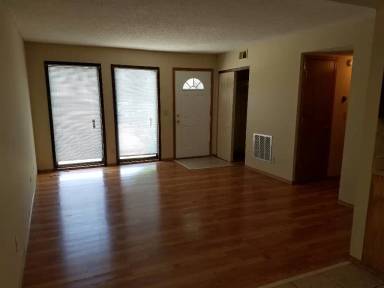 Main picture of 4836 E Funston St