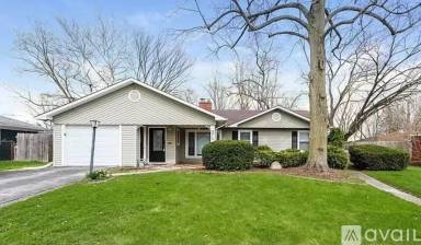 Main picture of 374 Oswego St