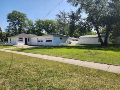 Main picture of 1401 15th St S