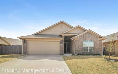 Main picture of 2504 NW 186th St