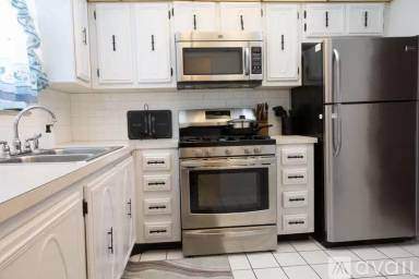 Main picture of 5357 81st St N