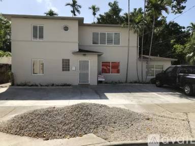Main picture of 2524 SW 3rd St