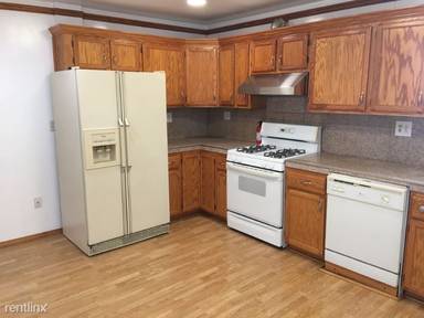 Main picture of 24 Byron Ct