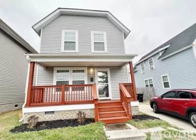 Main picture of 3006 Downes St